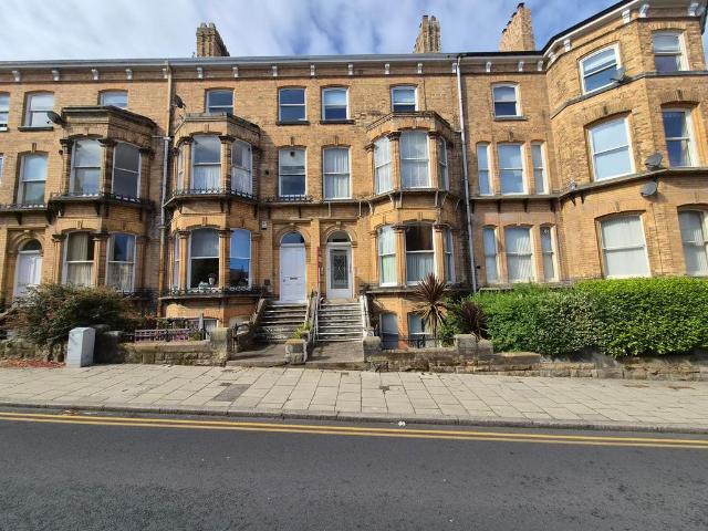 Flat for sale in South Cliff, Kepwick