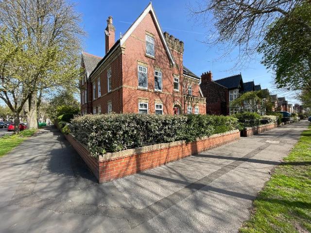 Flat for sale in Avenues, Hull