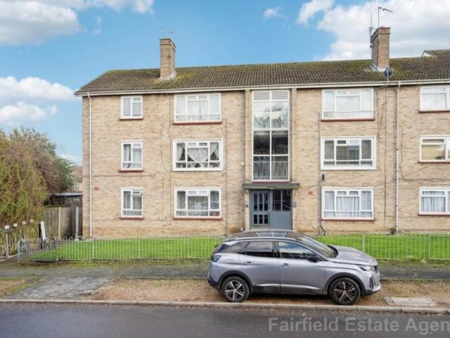 Flat for sale in Watford Rural, Batchworth