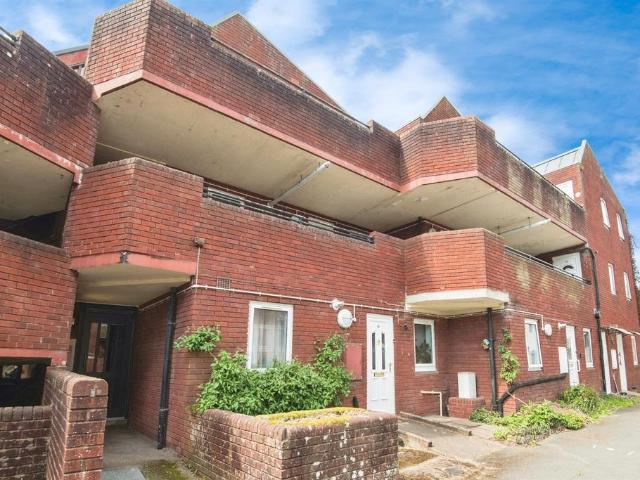Flat for sale in Watergate, Devon