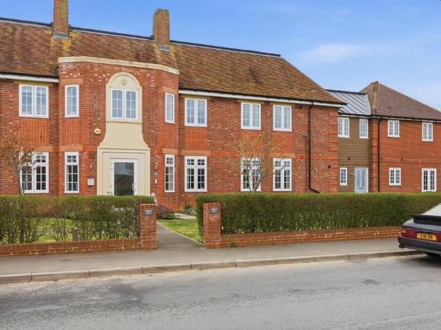 Flat for sale in Drybridge Hill, Eastbridge