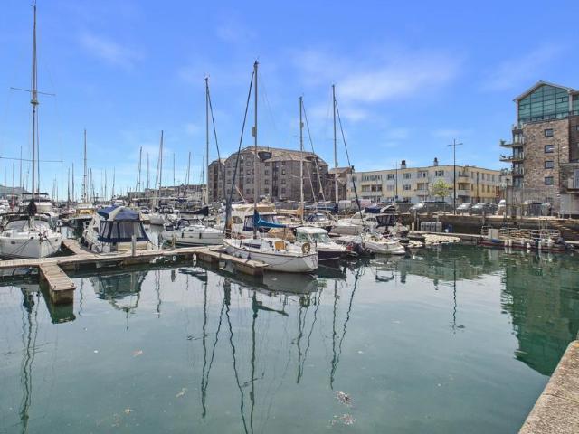 Flat for sale in Barbican, Mount Wise