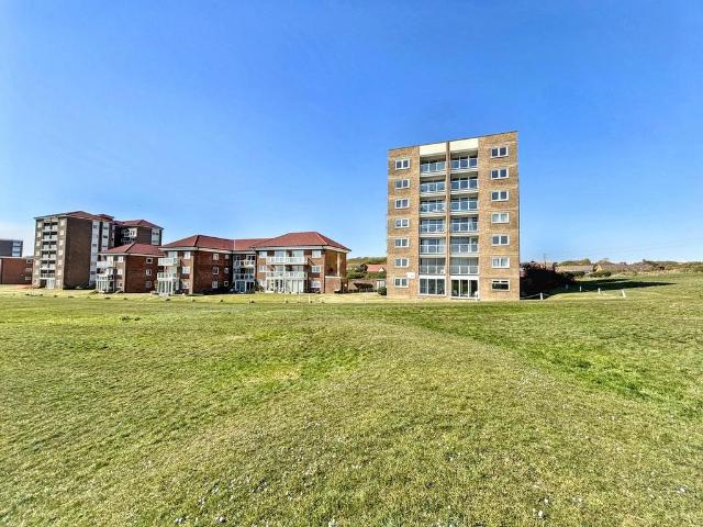 Flat for sale in Pebsham, Heathlands