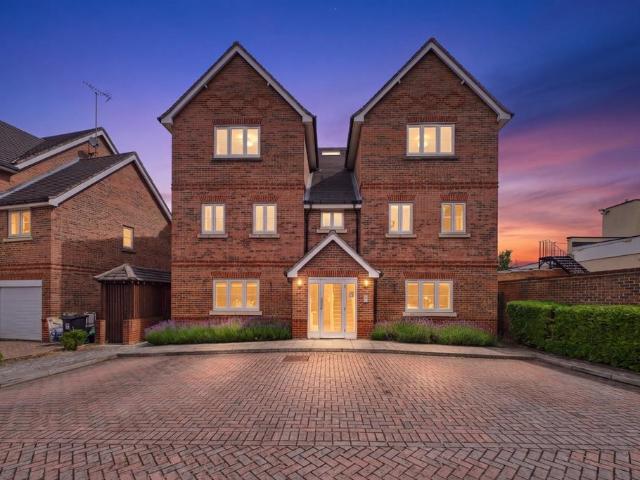 Flat for sale in Winnersh