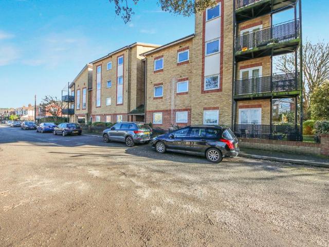 Flat for sale in Bitterne Manor, City Of Southampton
