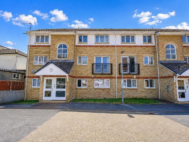 Flat for sale in Bulverhythe, Guestling Green