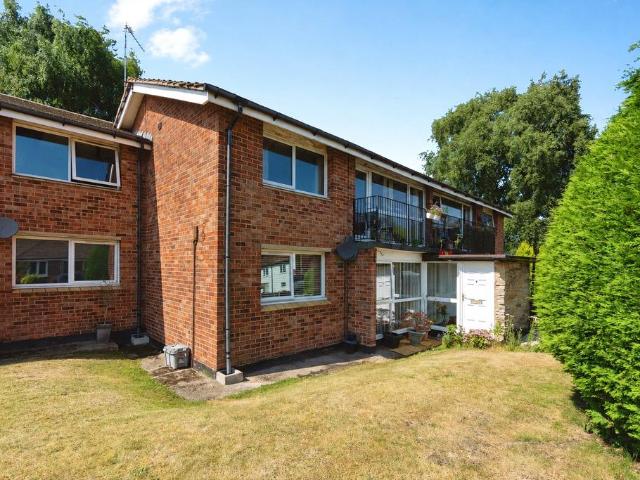 Flat for sale in Blossomfield, West Midlands