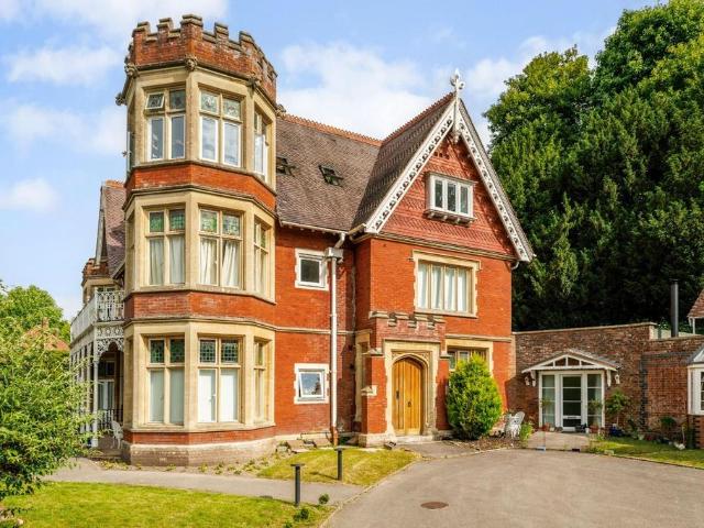Flat for sale in Petersfinger, Britford