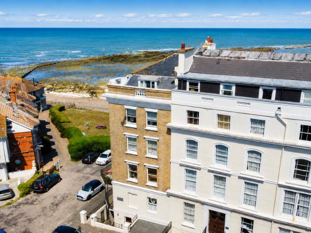 Flat for sale in Westbrook, Acol