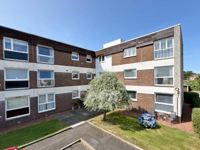 Flat for sale in Whitehaugh, Glenburn
