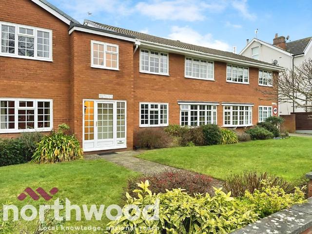 Flat for sale in Ainsdale, Sefton