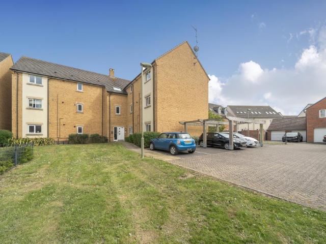 Flat for sale in Great Western Park North, Berrick Salome