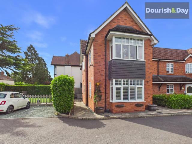 Flat for sale in Dalelands, Market Drayton