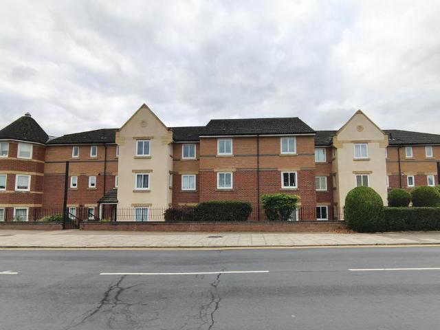 Flat for sale in Hummersknott, Darlington