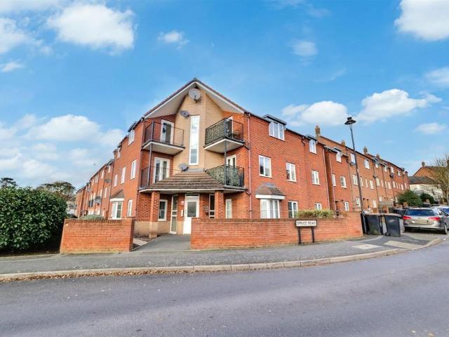 Flat for sale in Camp Hill