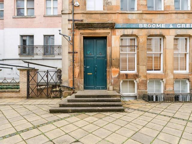 Flat for sale in Merchant City, Scotland