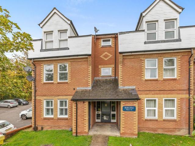 Flat for sale in Castlefield, Cressex