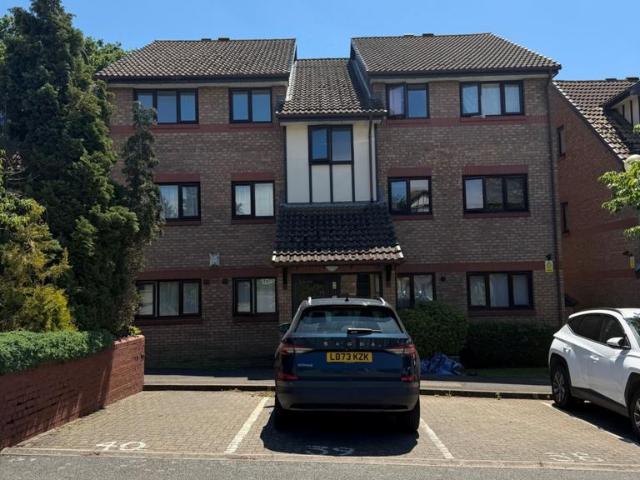 Flat for sale in Preston, Greater London