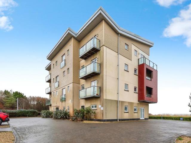 Flat for sale in Machynys, Llanelli