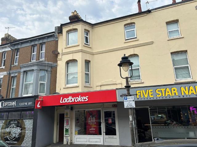 Flat for sale in Central, Heathlands
