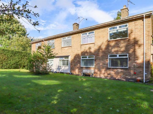 Flat for sale in Isle Of Man