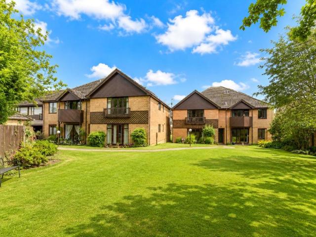 Flat for sale in Birchington, Acol