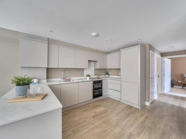 Flat for sale in Northbrook, Winchester