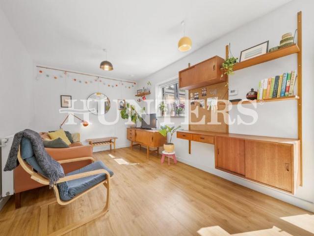Flat for sale in Greater London
