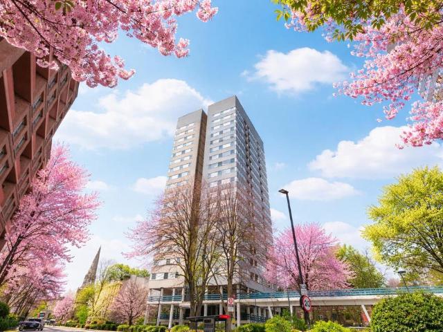 Flat for sale in South Hampstead, Greater London