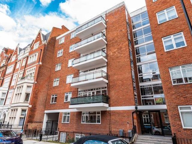 Flat for sale in Bayswater, Greater London