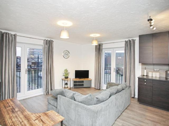 Flat for sale in Hillfields, West Midlands