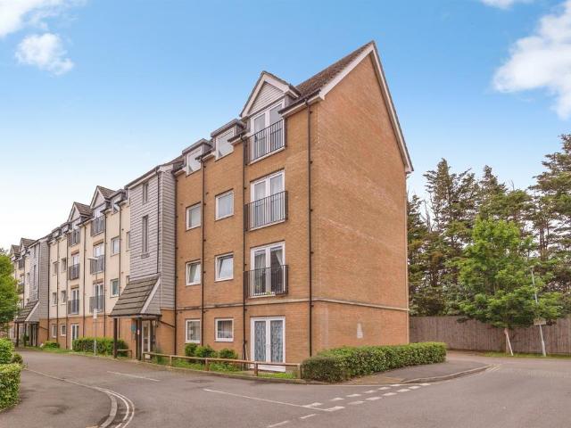 Flat for sale in Hilsea, City Of Portsmouth