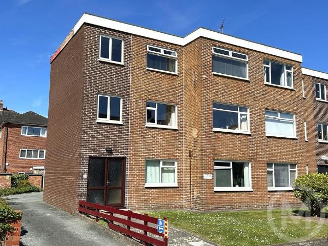 Flat for sale in Knowle, Blackpool