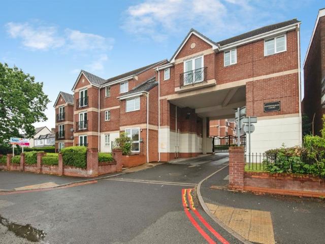 Flat for sale in West Midlands