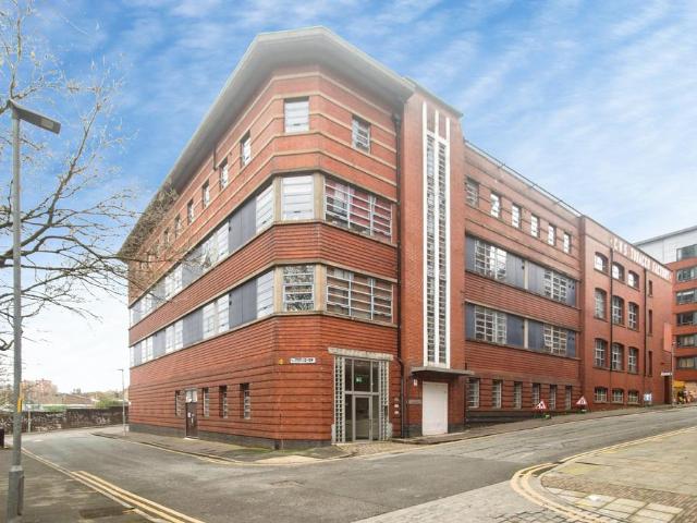 Flat for sale in Georgia, Greater Manchester