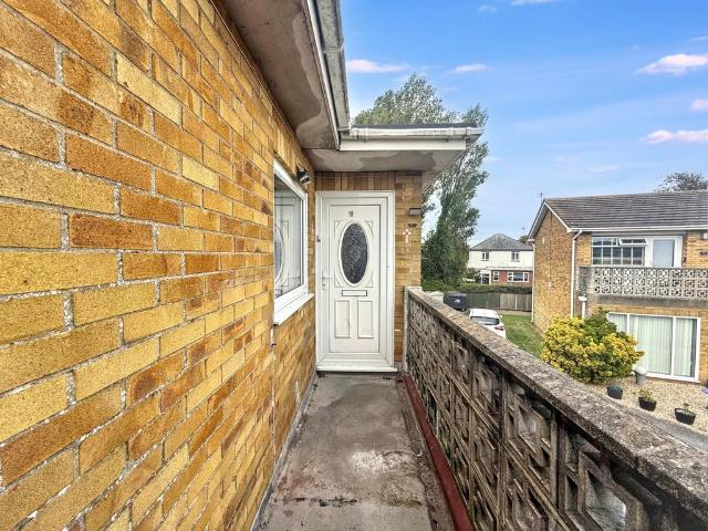 Flat for sale in Chapel St. Leonards, Belleau