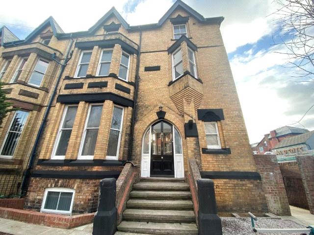 Flat for sale in Calderstones