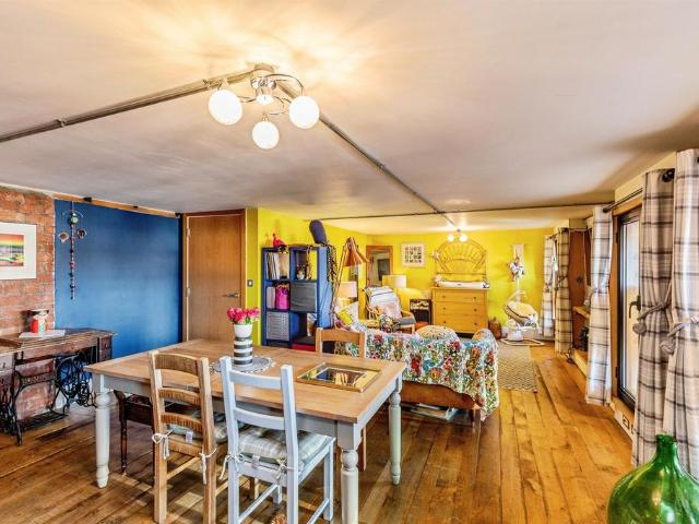Flat for sale in City Centre, Feckenham