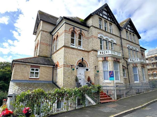 Flat for sale in Slade, Kentisbury