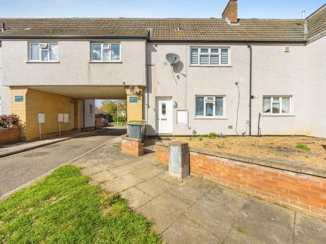 Flat for sale in Cauldwell, Bedford