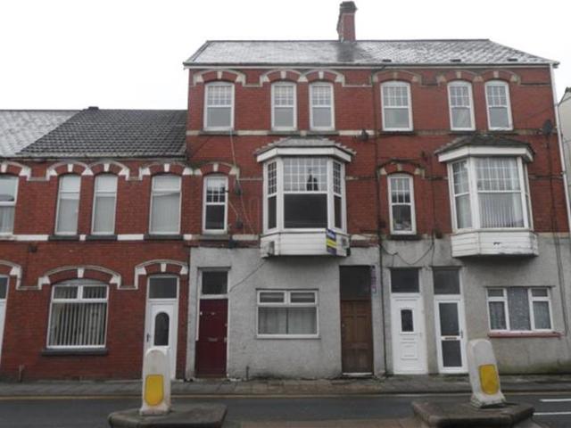 Flat for sale in Maesteg