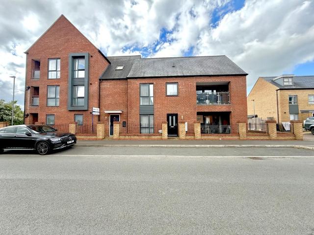 Flat for sale in Whitehouse, Old Wolverton