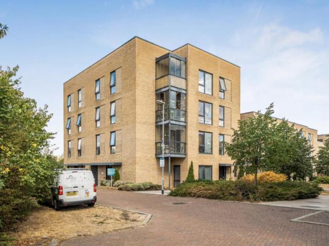 Flat for sale in Trumpington, Cambridge