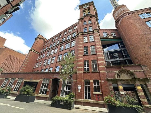 Flat for sale in Georgia, Greater Manchester