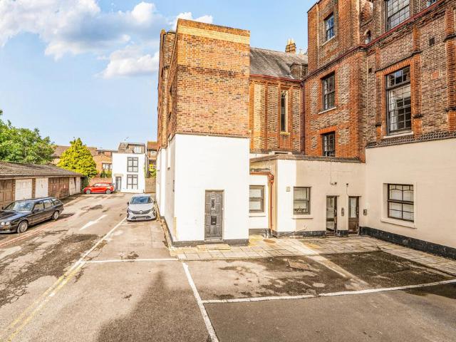 Flat for sale in Fratton, City Of Portsmouth
