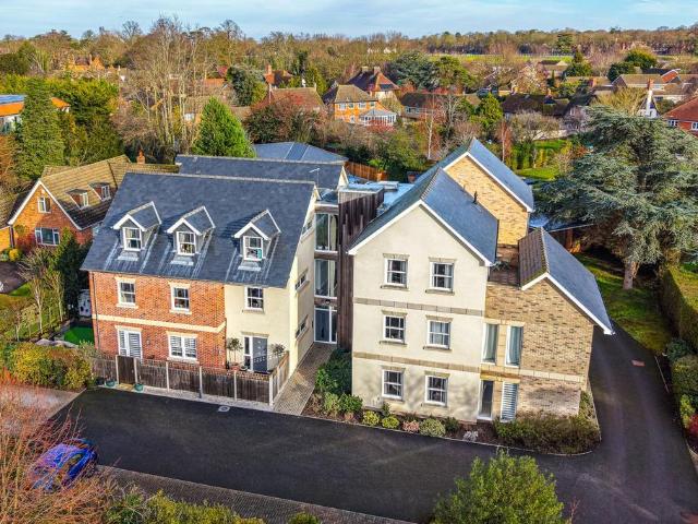 Flat for sale in Studlands Park, Chedburgh