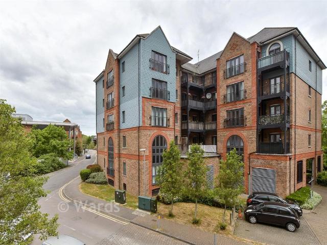 Flat for sale in Brook Street, Bourne Vale