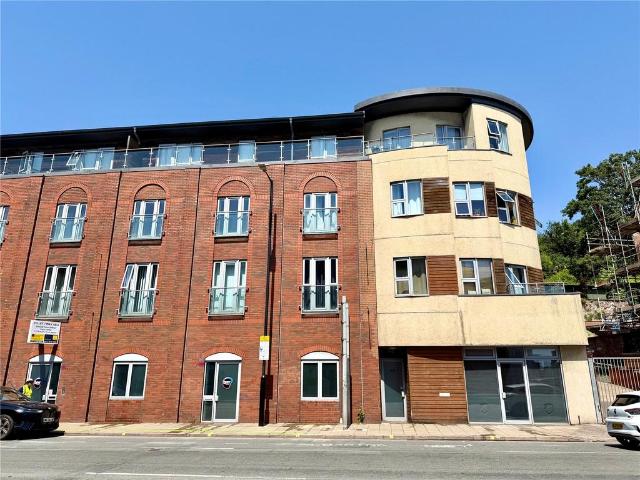 Flat for sale in Spike Island, Feckenham