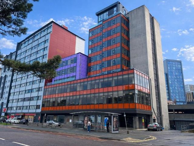 Flat for sale in Lansdowne, Springbourne