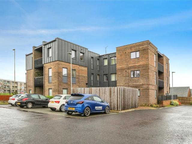 Flat for sale in West Leigh, Spring Vale